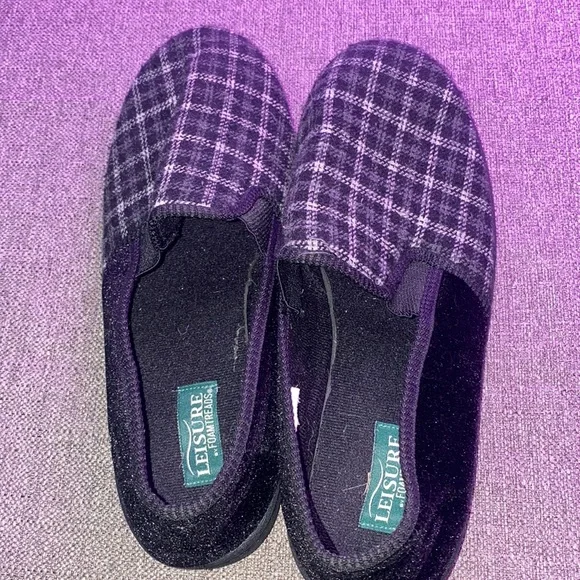 Leisure by foam trends black grey house shoes slippers women 11 wide slip on - Picture 2 of 6